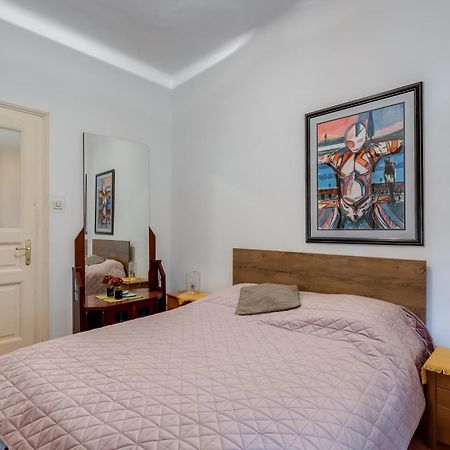 City Apartment With Garden - Happy Rentals Rijeka Exterior photo