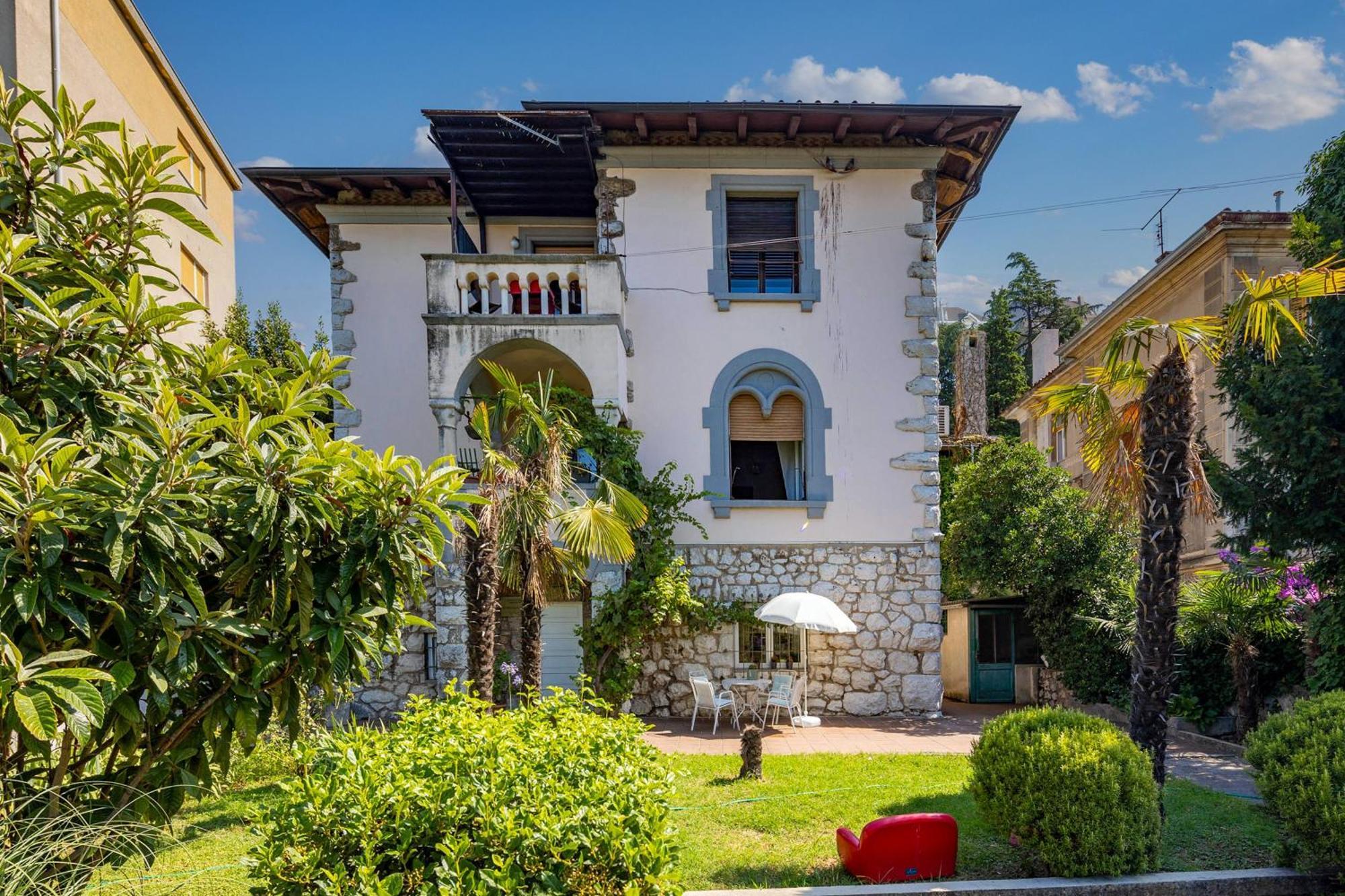 City Apartment With Garden - Happy Rentals Rijeka Exterior photo