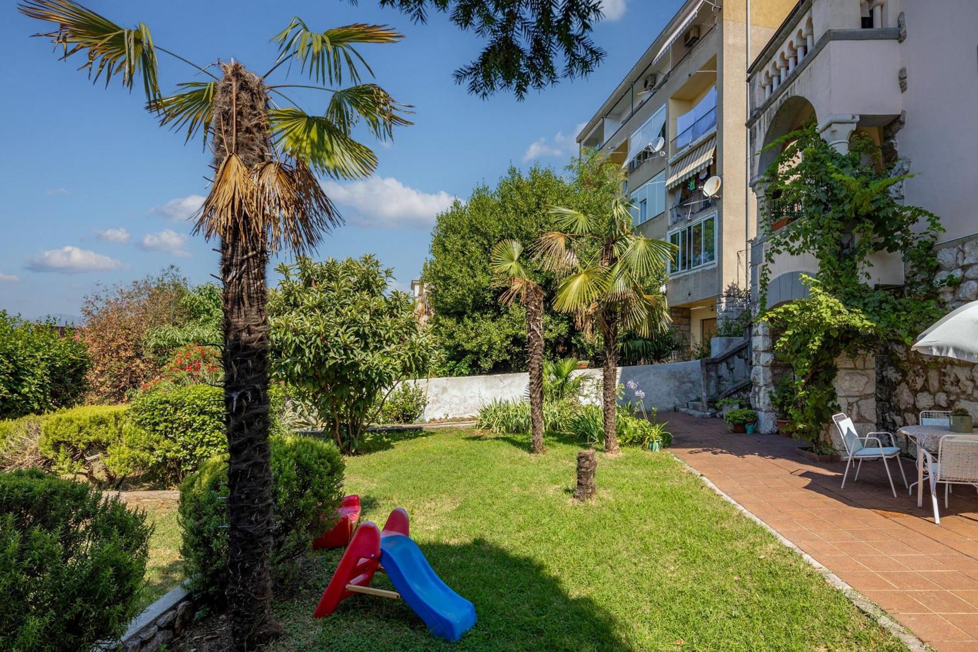 City Apartment With Garden - Happy Rentals Rijeka Exterior photo